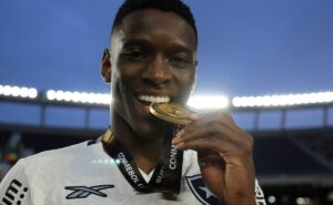 luiz henrique, ex botafogo, marca primeiro gol no zenit e vence título contra o spartak moscou