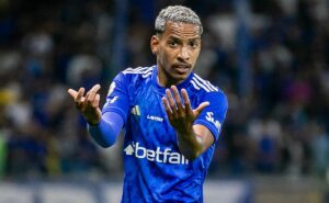 matheus pereira sendo contratado pelo fluminense em negócio bombástico é sugerido e aprovado por torcida