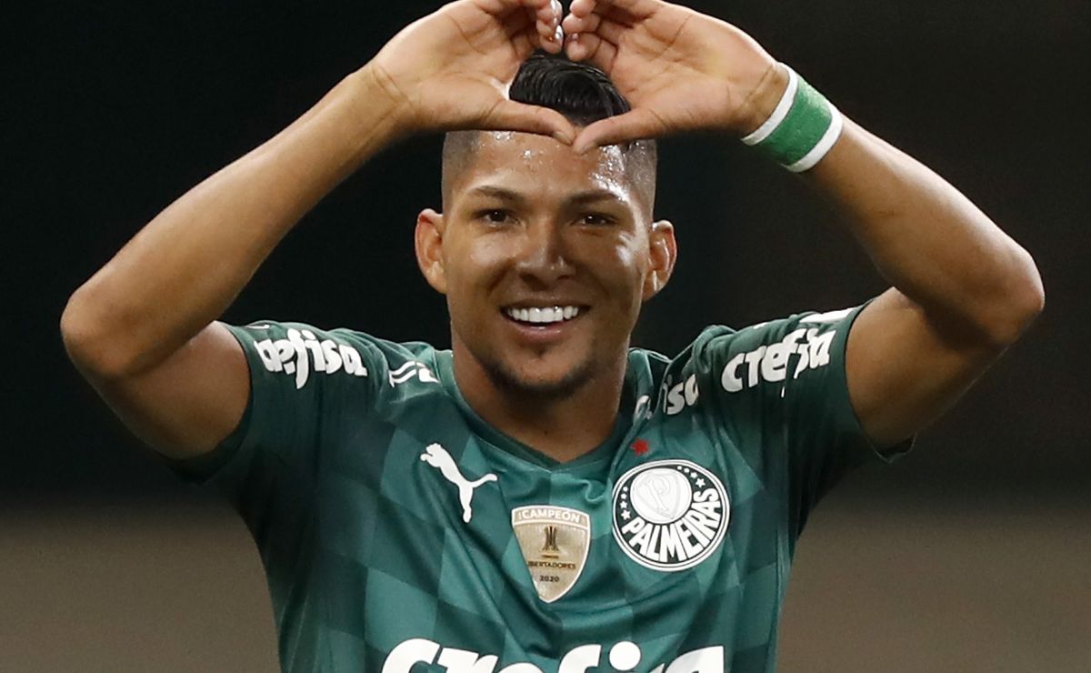 vasco cobre proposta e rony pode não fechar com o atlético mg, revela joanna de assis