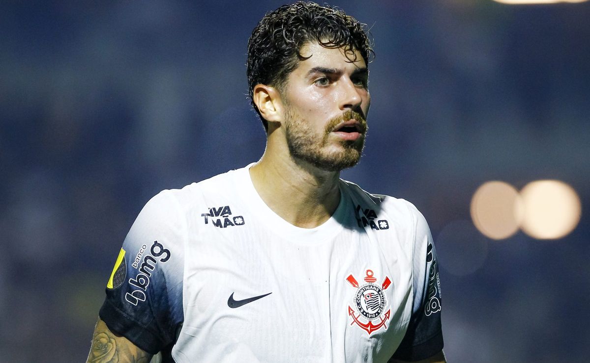 corinthians concretiza empréstimo de pedro raul ao ceará e timão pagará 40% do salário do atacante 