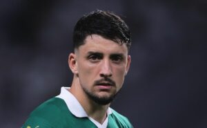 piquerez revela dificuldade após palmeiras x corinthians e pedido gera rebuliço na torcida: “leila, cadê?”