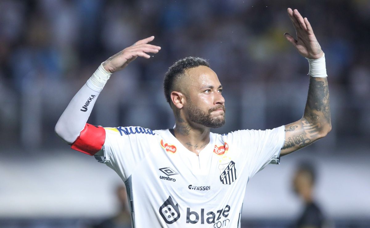 santos leiloa armário de neymar e segue com reformas na vila belmiro