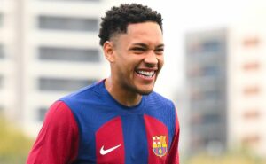 vitor roque acertado como reforço do palmeiras por r$ 143 milhões tem proposta sinalizada ao barcelona esp