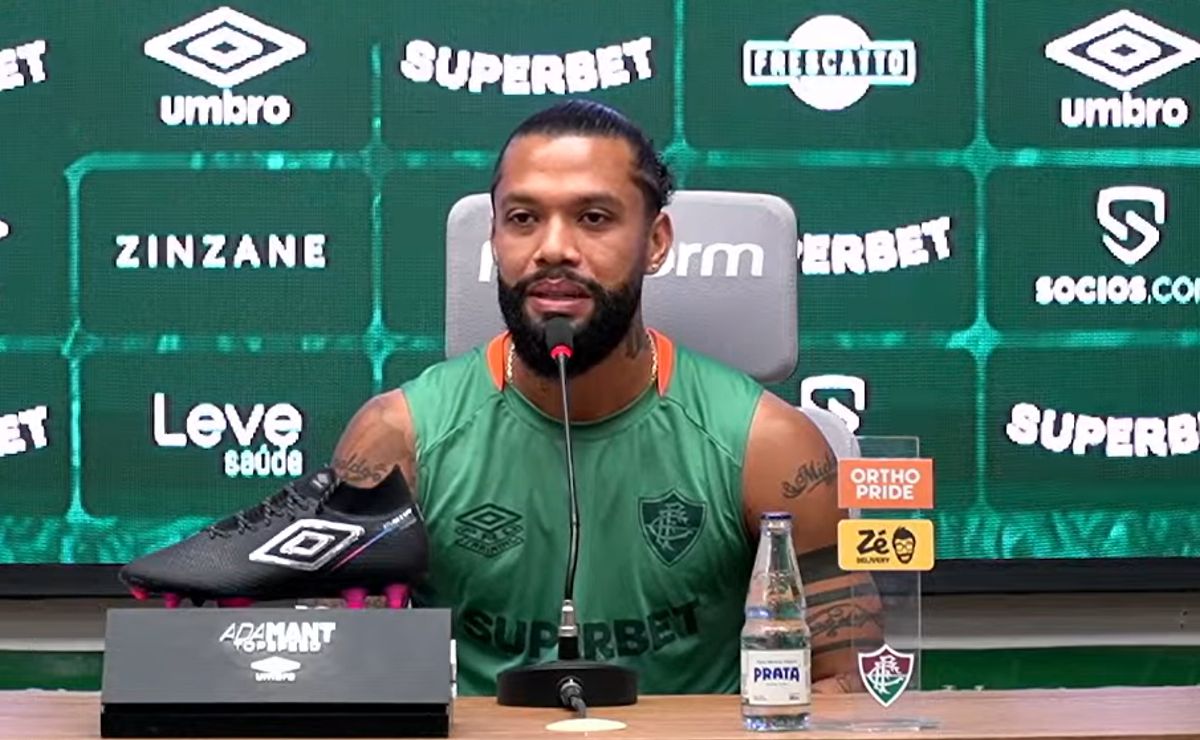 otávio é apresentado no fluminense e diz quando poderá estrear