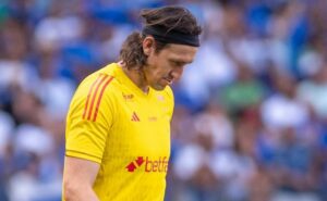 cássio é criticado mais uma vez e torcida do corinthians não perdoa: “para ele aprender”