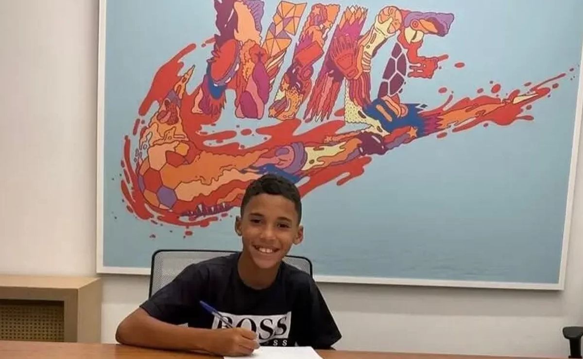 joia do palmeiras de apenas 9 anos quebra recorde de estevão