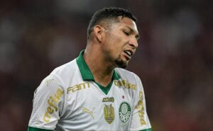palmeiras define situação de rony após atacante ser relacionado por abel ferreira  no paulistão 