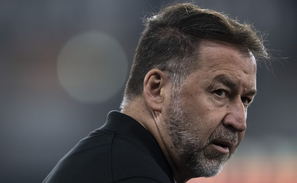 corinthians acumulou r$ 700 milhões em dívidas na gestão augusto melo; entenda os bastidores