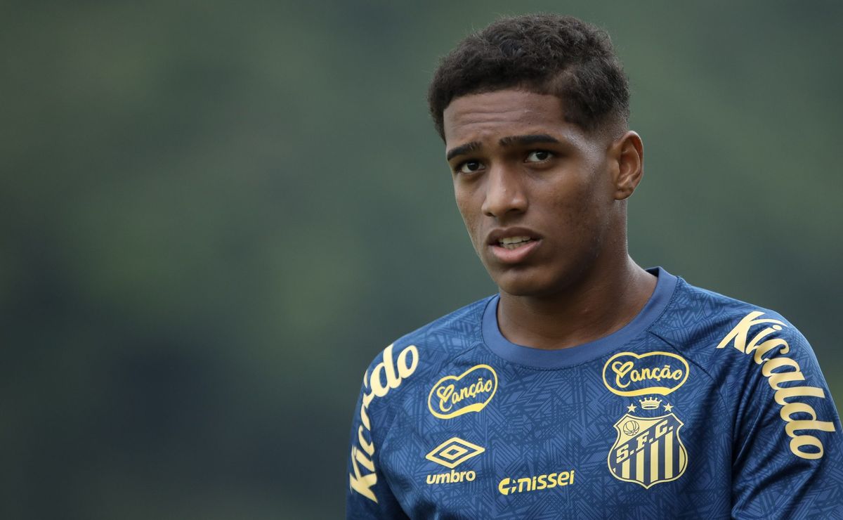 souza é operado e ficará fora dos planos de caixinha por tempo indeterminado