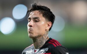 erick pulgar e flamengo têm novo cenário para renovação contratual que se arrastará por mais tempo 