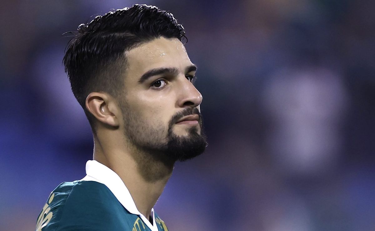 abel ferreira revela problema que afasta flaco lópez no palmeiras: “ele já sabe…”