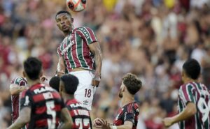 jornalista destaca desempenho impecável do fluminense na partida contra o flamengo: ‘gerou superioridade’