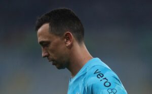 agustín marchesín ex grêmio falha no gol sofrido pelo boca juniors na copa libertadores
