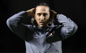 diretoria do são paulo toma atitude após zubeldía ficar em xeque, mas descarta demissão