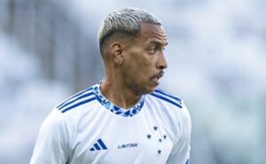 reviravolta sobre saída de matheus pereira do cruzeiro é confirmada e futuro do meia é exposto