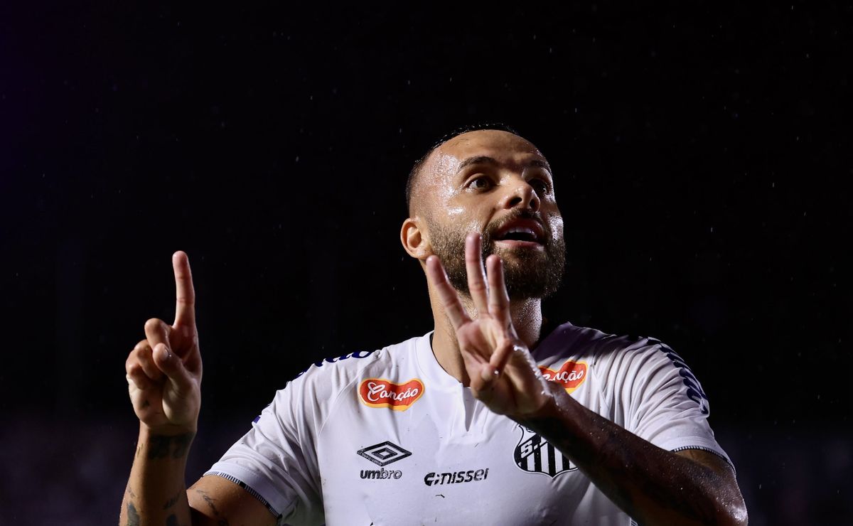 guilherme celebra boa fase no santos e analisa vitória contra o são paulo