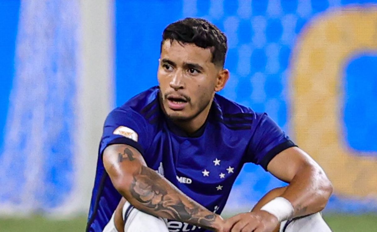 especulado no internacional, lateral direito willian indica permanência no cruzeiro em 2025