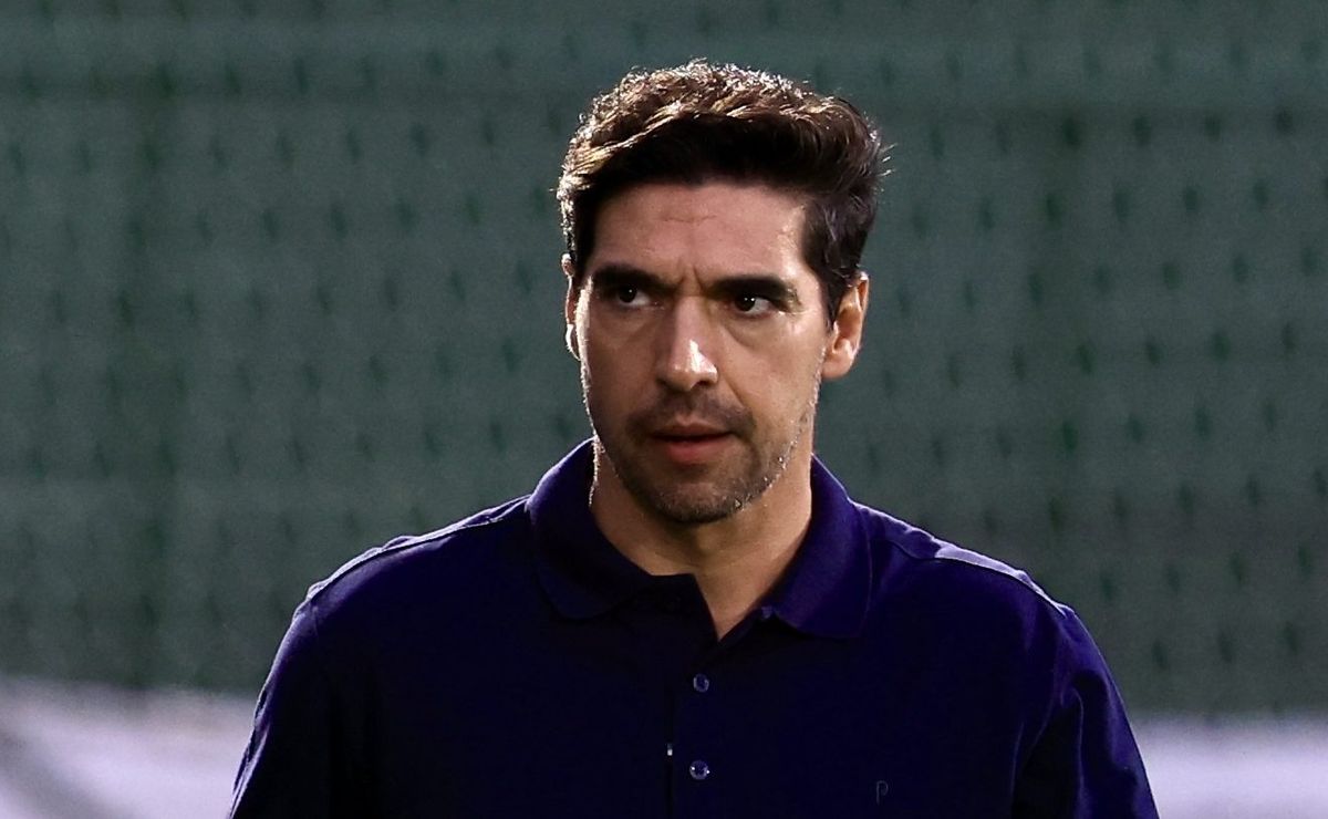 abel ferreira libera meia e palmeiras acerta saída de rômulo para o ceará