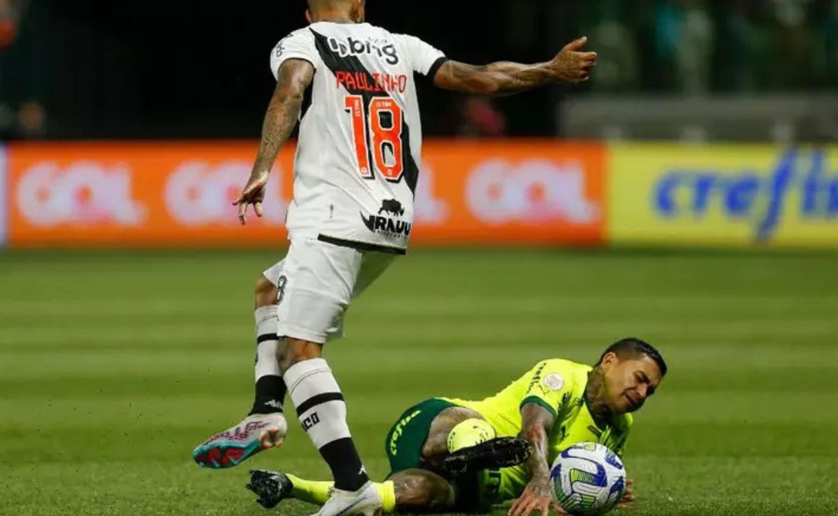 empresa responsável pelo gramado do allianz defende sintético e alfineta dudu, ex palmeiras, em apresentação