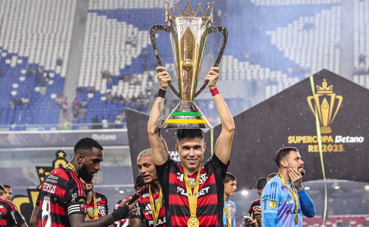 flamengo conquista premiação milionária da conmebol após título da supercopa do brasil