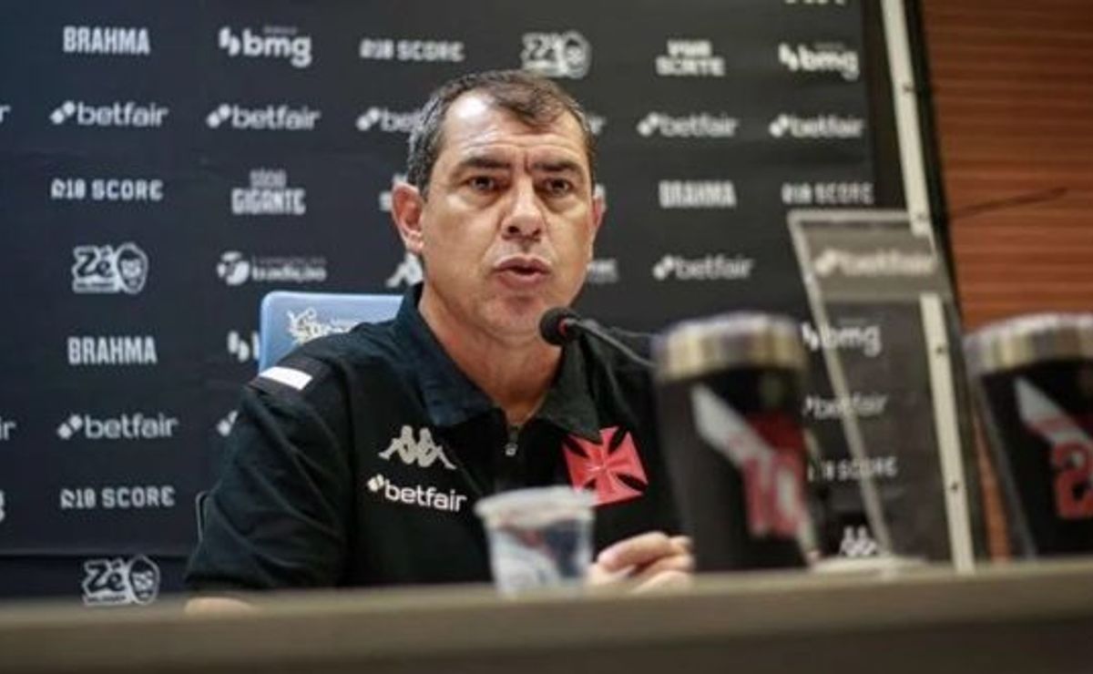 carille confirma que capasso está fora dos planos do vasco e revolta torcida: “covardia”
