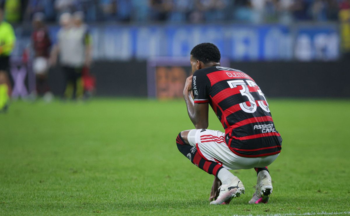 cleiton, do flamengo, toma punição por agressão em barboza e gerson é absolvido