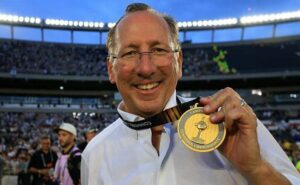 john textor é elogiado por vsr ao manter cláudio caçapa no botafogo: “acho excelente”