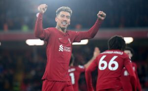 roberto firmino contratado pelo palmeiras não deve acontecer após carinho do atacante com corinthians