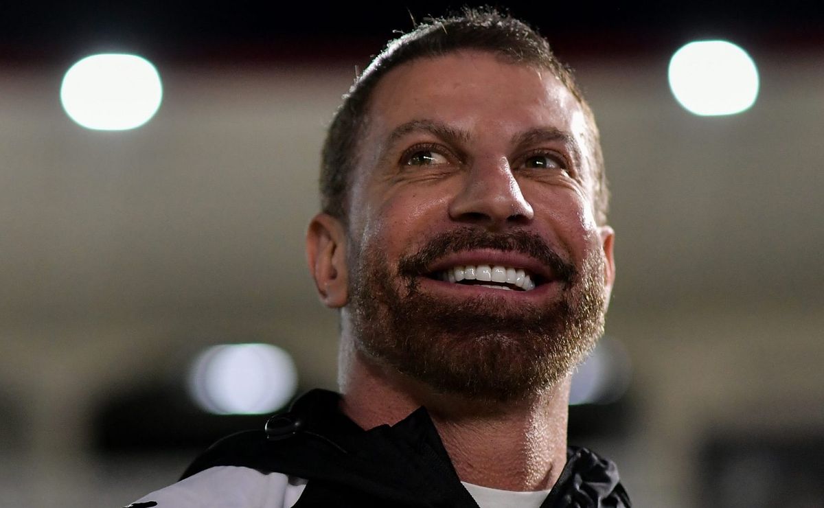 vasco intensifica negociação por fabinho, atacante do américa mg, e pode fechar contratação em breve