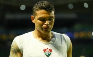 thiago silva, do fluminense, foi um dos líderes do movimento contra grama sintética no brasil