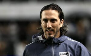 zubeldía nega que “efeito neymar” tenha influenciado no resultado negativo do são paulo no clássico