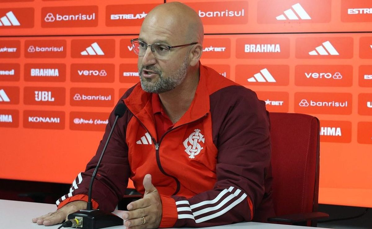 internacional reclama da arbitragem e vê influência externa em empate com o grêmio