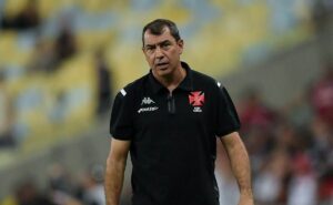 após aval de fábio carille, vasco confirma a rescisão do contrato de zé gabriel