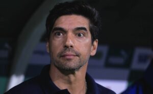 defesa do palmeiras preocupa e vira desafio para abel ferreira no paulistão
