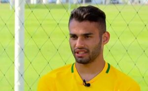 contratação de thiago maia pelo santos corre risco de reviravolta junto ao internacional