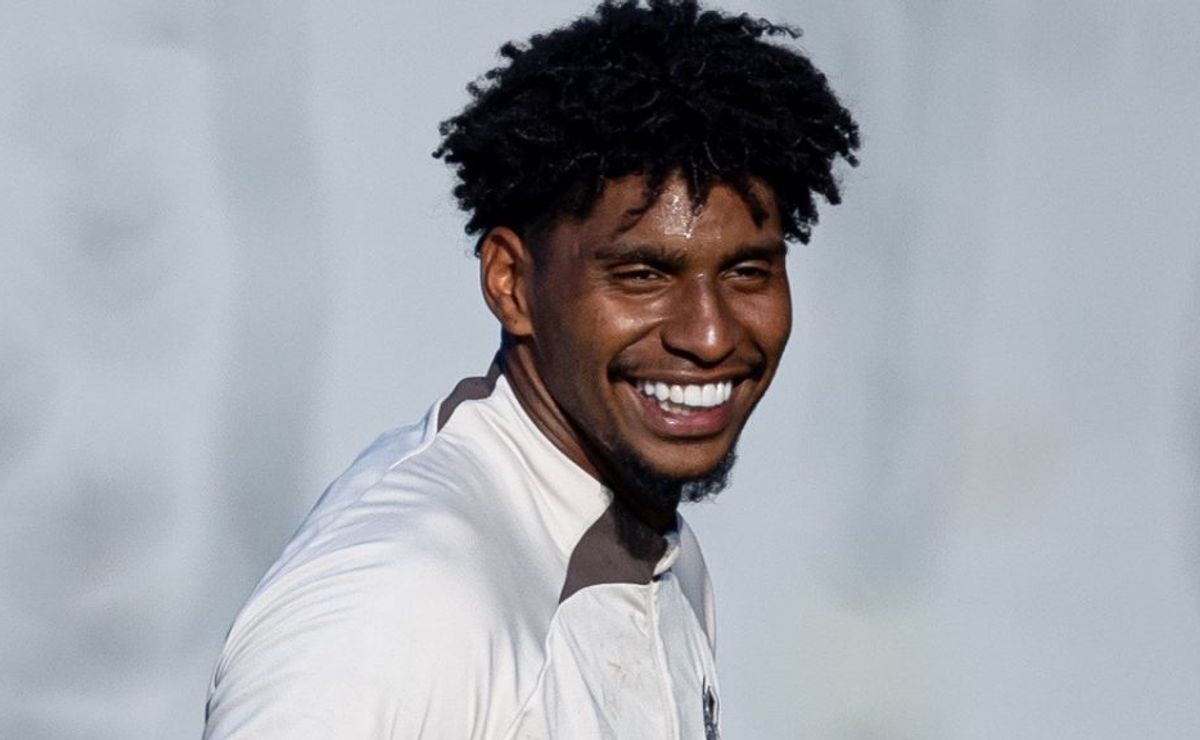 hugo souza recebe contatos da europa, como grupo city, e saída do corinthians tem veredito 