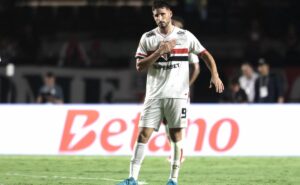 calleri encerra jejum de quase cinco meses sem marcar no são paulo contra o mirassol
