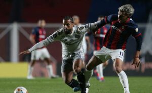 internacional muda a postura e corre contra o tempo para assinar com elián irala, do san lorenzo