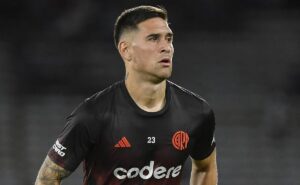 rodrigo villagra fechado com marcelo teixeira no santos pode acontecer após ‘vacilo’ do estudiantes arg