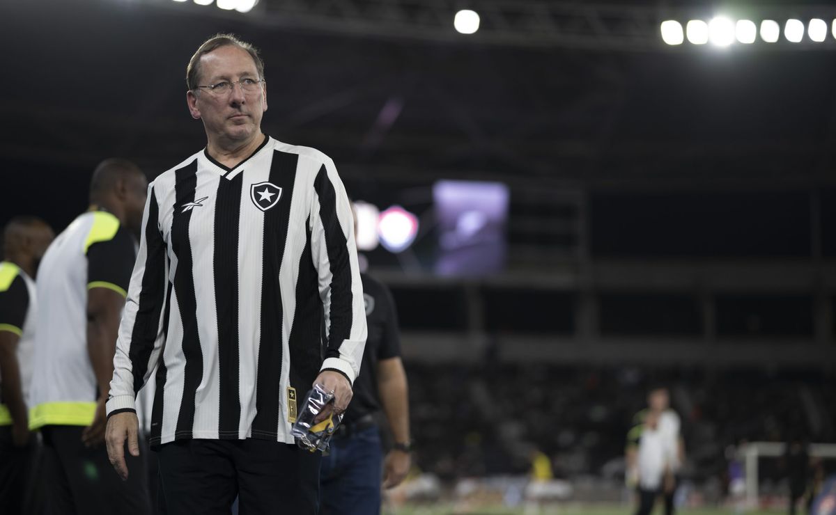 botafogo pretende contratar mais dois nomes para o setor ofensivo; rollheiser e santi rodríguez deixam de ser opção