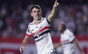 confiante, oscar projeta clássico entre são paulo e santos e fala sobre adaptação no clube