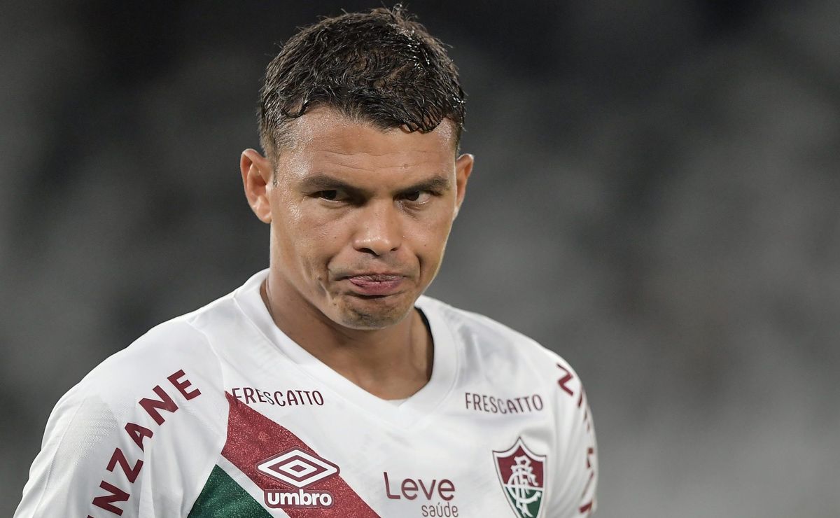 thiago silva é dúvida no fluminense após sentir dores no calcanhar e pode desfalcar a equipe 