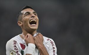 monterrey faz proposta de r$ 9 milhões ao fluminense para contratação de kevin serna