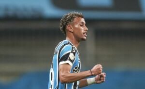 chegada de rollheiser não impede desejo da contratação de bitello no botafogo