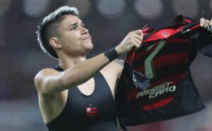 luiz araújo faz forte desabafo após golaço pelo flamengo na supercopa rei: “me esforcei muito!”