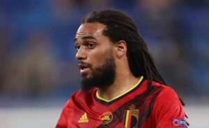 procurando por zagueiros, grêmio observou o belga jason denayer, ex manchester city