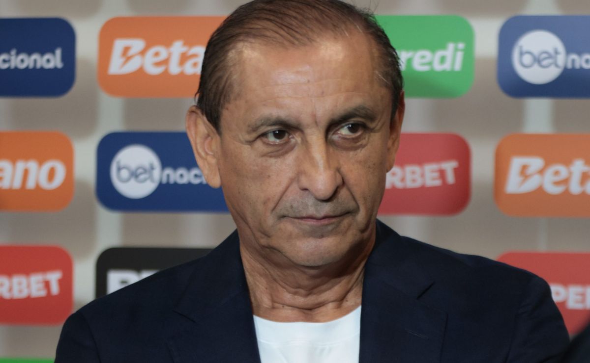 corinthians volta ao pacaembu após seis anos; último jogo no estádio foi contra o palmeiras