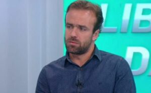 roger flores revela que vasco tentou rescindir contratualmente com payet, mas jogador recusou