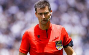 grêmio toma atitude urgente com a fgf após arbitragem de jonathan benkenstein: “não aceitaremos”