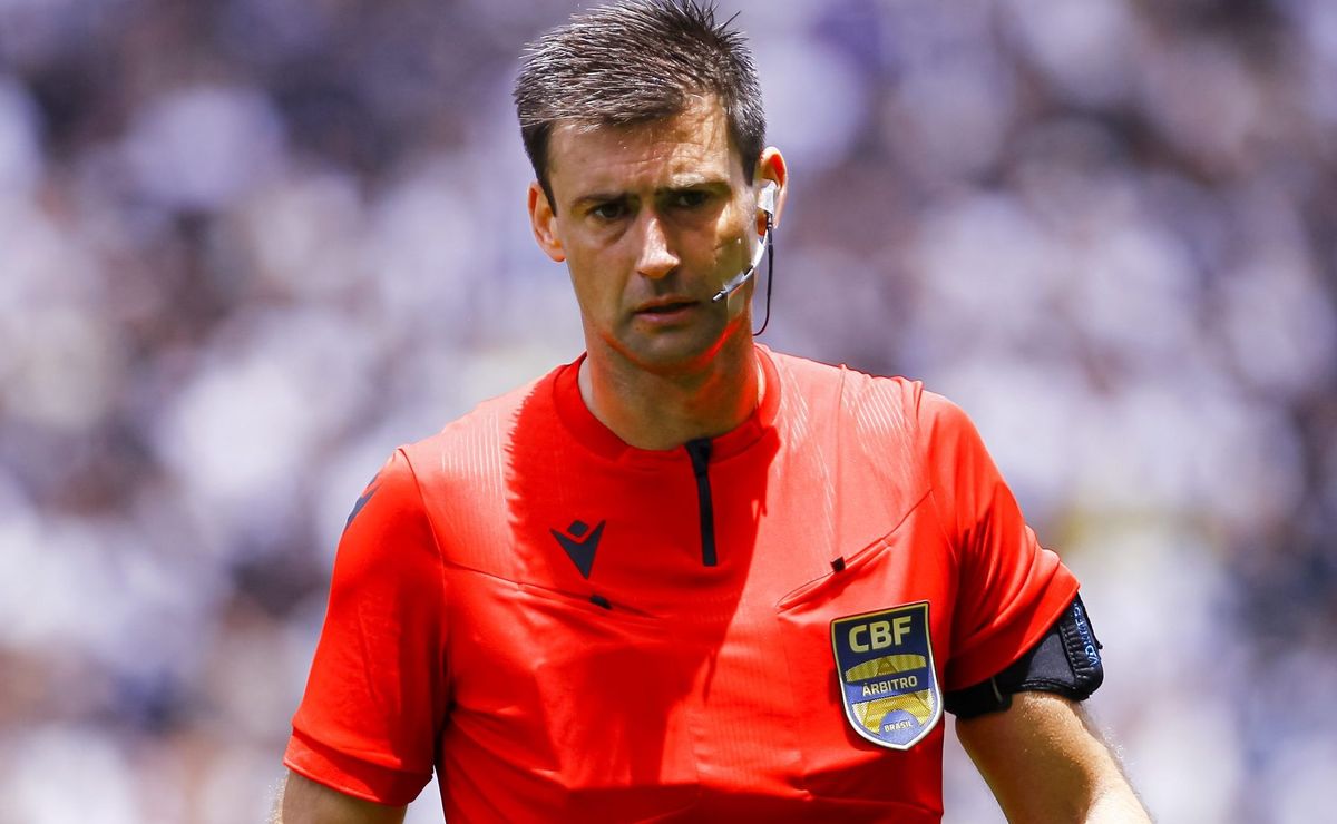 grêmio toma atitude urgente com a fgf após arbitragem de jonathan benkenstein: “não aceitaremos”